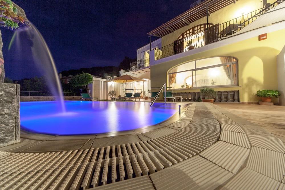 Hotel Ape Regina Casamicciola Terme Extérieur photo